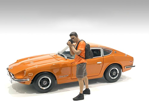 "Car Meet 2" Figurine VI for 1/24 Scale Models by American Diorama