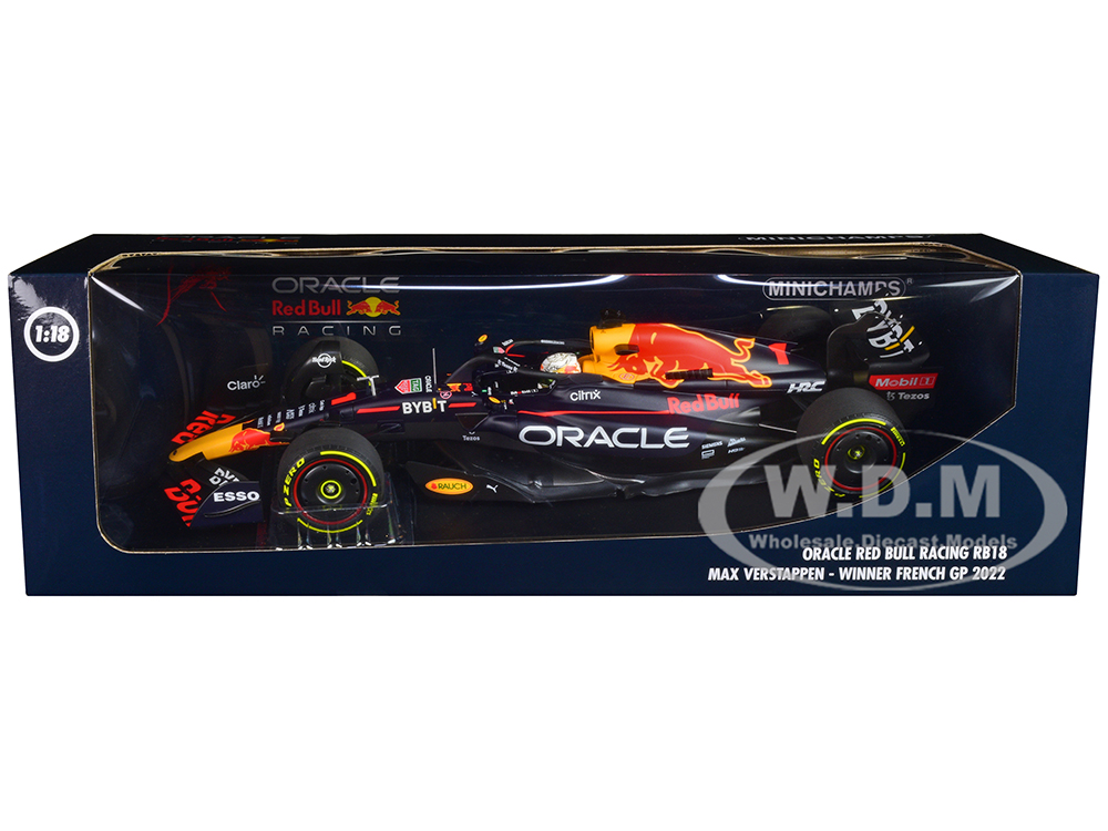 Red Bull Racing RB18 #1 Max Verstappen Oracle Winner F1 Formula One Italian GP (2022) with Driver Limited Edition to 374 pieces Worldwide 1/18 Diecast Model Car by Minichamps