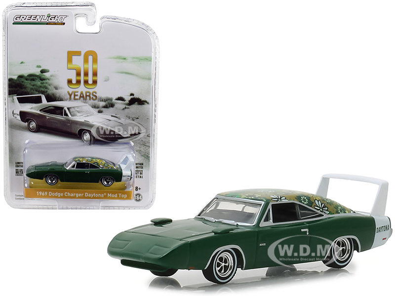 1969 Dodge Charger Daytona Mod Top Green With White Stripe "50th Anniversary" "anniversary Collection" Series 7 1/64 Diecast Model Car By Greenlight