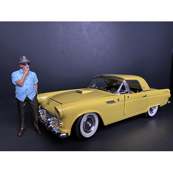 Image of "Weekend Car Show" Figurine I for 1/24 Scale Models by American Diorama