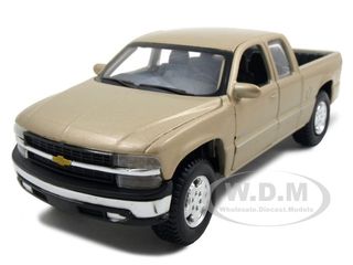 Chevrolet Silverado Pickup Truck Gold 1/27 Diecast Model by Maisto