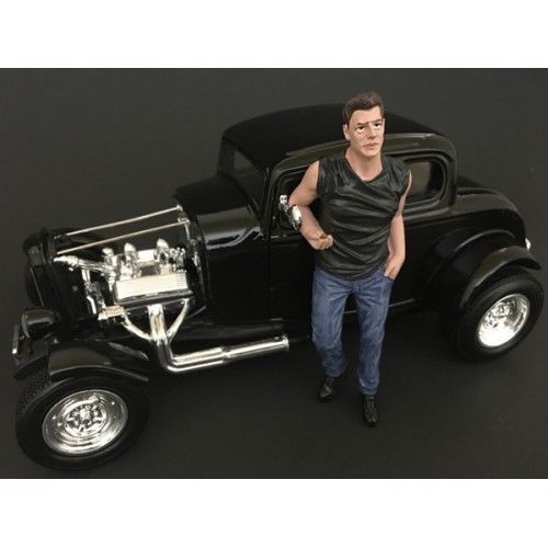 50s Style Figure Iii For 124 Scale Models By American Diorama
