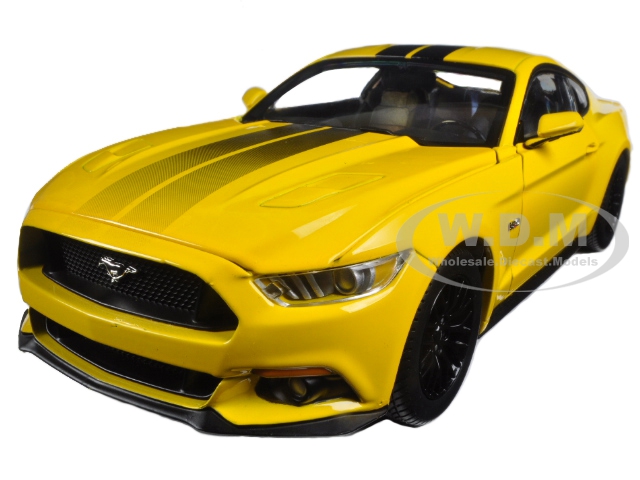 2016 Ford Mustang Gt 5.0 Yellow Limited Edition To 1002pcs 1/18 Diecast Model Car By Autoworld