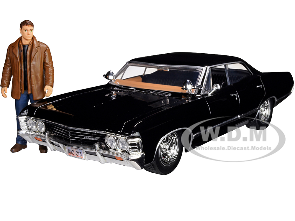 1967 Chevrolet Impala SS Sport Sedan Black and Dean Winchester Diecast Figurine "Supernatural" (2005-2020) TV Series "Hollywood Rides" Series 1/24 Di