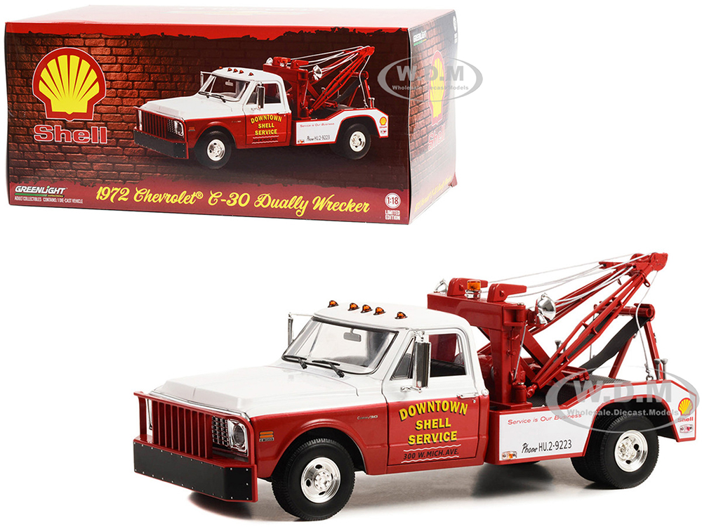 1972 Chevrolet C-30 Dually Wrecker Tow Truck "Downtown Shell Service - Service is Our Business" White and Red 1/18 Diecast Model Car by Greenlight