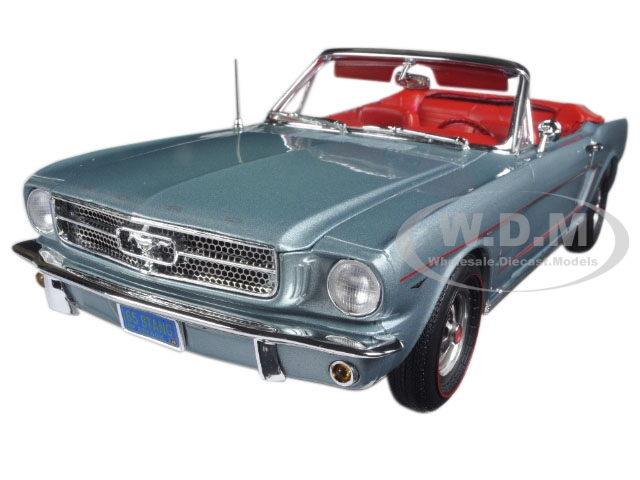 1965 Ford Mustang Convertible Silver Smoke Gray Limited Edition To 1002pcs 1/18 Diecast Model Car By Autoworld