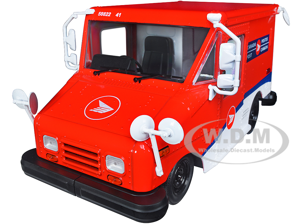 Canada Post LLV Long-Life Postal Delivery Vehicle Red and White 1/24 Diecast Model by Greenlight