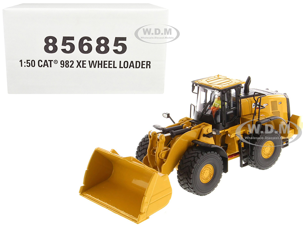 CAT Caterpillar 982 XE Wheel Loader Yellow with Operator "High Line Series" 1/50 Diecast Model by Diecast Masters