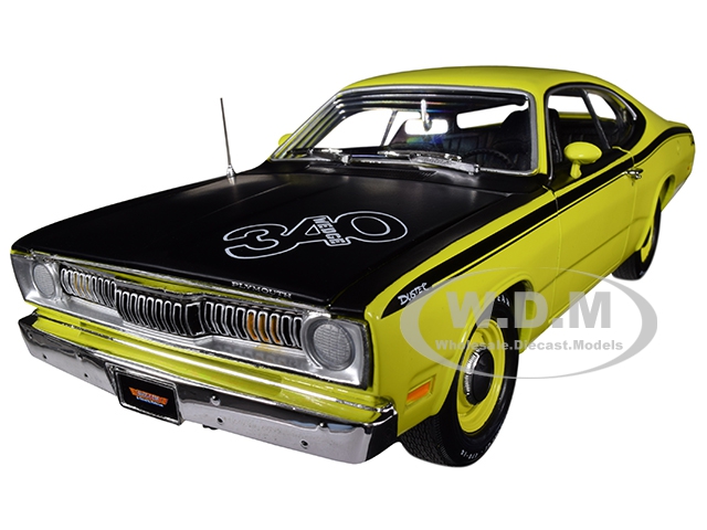 1971 Plymouth Duster 340 Hardtop Green With Black Hood "muscle Car & Corvette Nationals" (mcacn) Limited Edition To 1002 Pieces Worldwide 1/18 Di