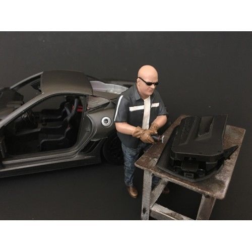 "Chop Shop" Mr. Fabricator Figurine for 1/24 Scale Models by American Diorama