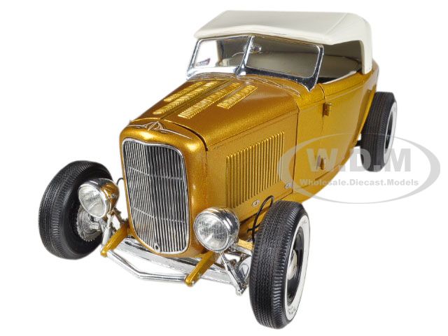1932 Ford Roadster Release 2 in Majestic Pagan Gold 1/18 Diecast Car Model by Acme 1932 Ford Roadster Release 2 in Majestic Pagan Gold 1/18 Diecast Car Model by Acme