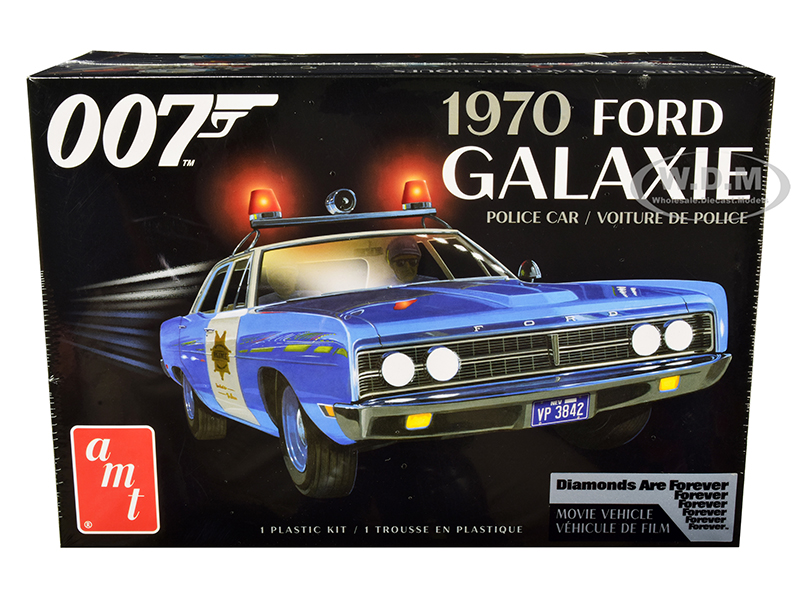Skill 2 Model Kit 1970 Ford Galaxie Police Car Las Vegas Metropolitan Police Dept Diamonds Are Forever (1971) Movie (7th in the James Bond 007 Series) 1/25 Scale Model by AMT