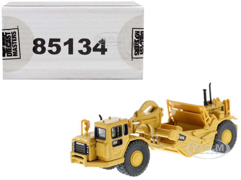 CAT Caterpillar 627G Wheeled Scraper Tractor with Operator High Line Series 1/87 (HO) Diecast Model by Diecast Masters