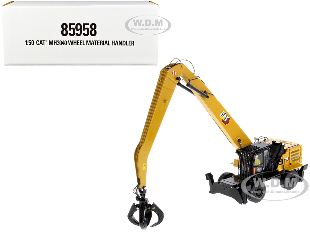 CAT Caterpillar MH3040 Wheel Material Handler with Operator 