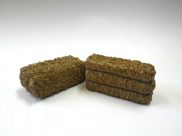 Hay Bale Accessory 2 Pieces Set For 118 Scale Models By American Diorama