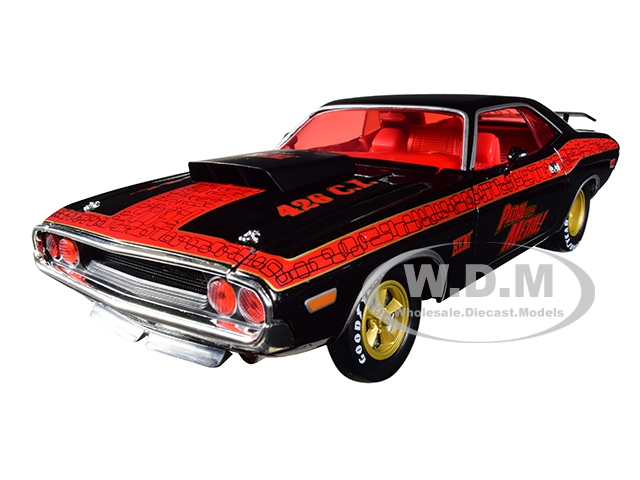 1970 Dodge Challenger R/t Hemi "pedal To The Metal" Black Pearl Limited Edition To 5800 Pieces Worldwide 1/24 Diecast Model Car By M2 Machines