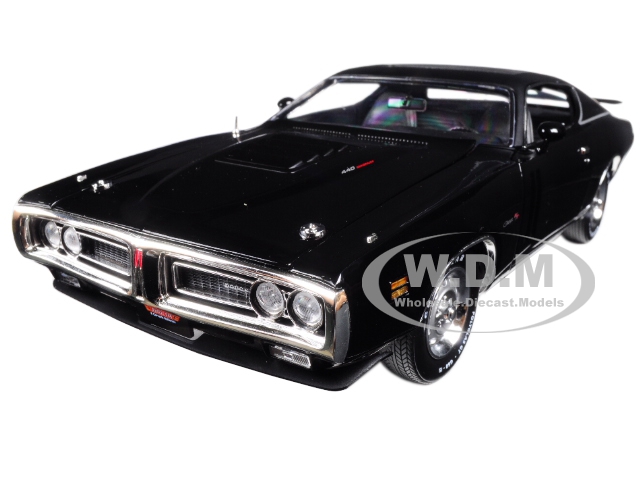 1971 Dodge Charger R/t Tx9 Black On Black Hardtop With Sunroof Mcacn Limited Edition To 1002pc 1/18 Diecast Model Car By Autoworld