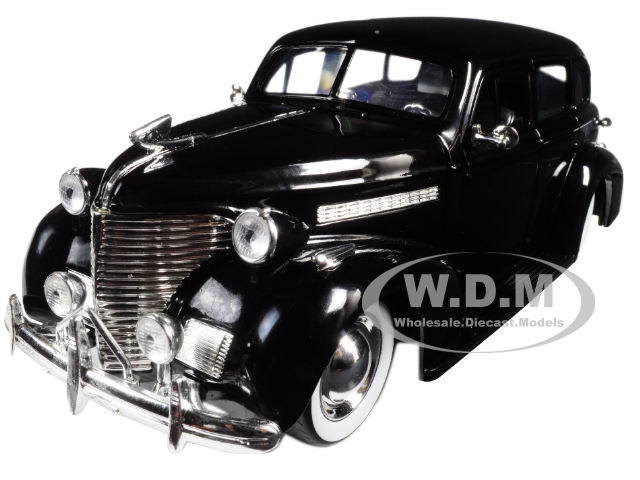 1939 Chevrolet Master Deluxe Black With Baby Moon Wheels "showroom Floor" 1/24 Diecast Model Car By Jada