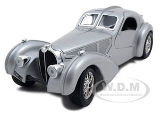 Bugatti Atlantic RHD (Right Hand Drive) Silver Metallic 1/24 Diecast Model Car by Bburago