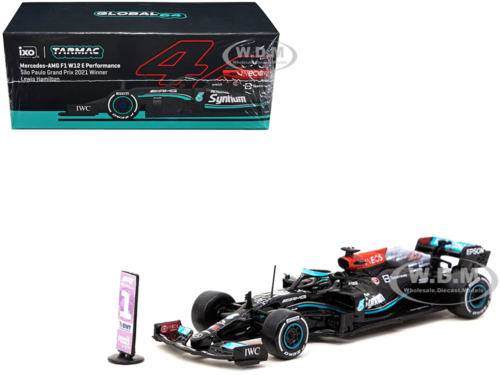 Mercedes-AMG F1 W12 E Performance 44 Lewis Hamilton Winner Formula One F1 Sao Paolo GP (2021) with Number Board "Global64" Series 1/64 Diecast Model