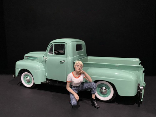 Car Girl in Tee Michelle Figurine for 1/18 Scale Models by American Diorama