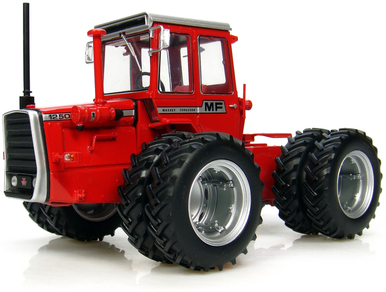 Massey Ferguson 1250 Dual Wheels Tractor 1/32 Diecast Model By Universal Hobbies