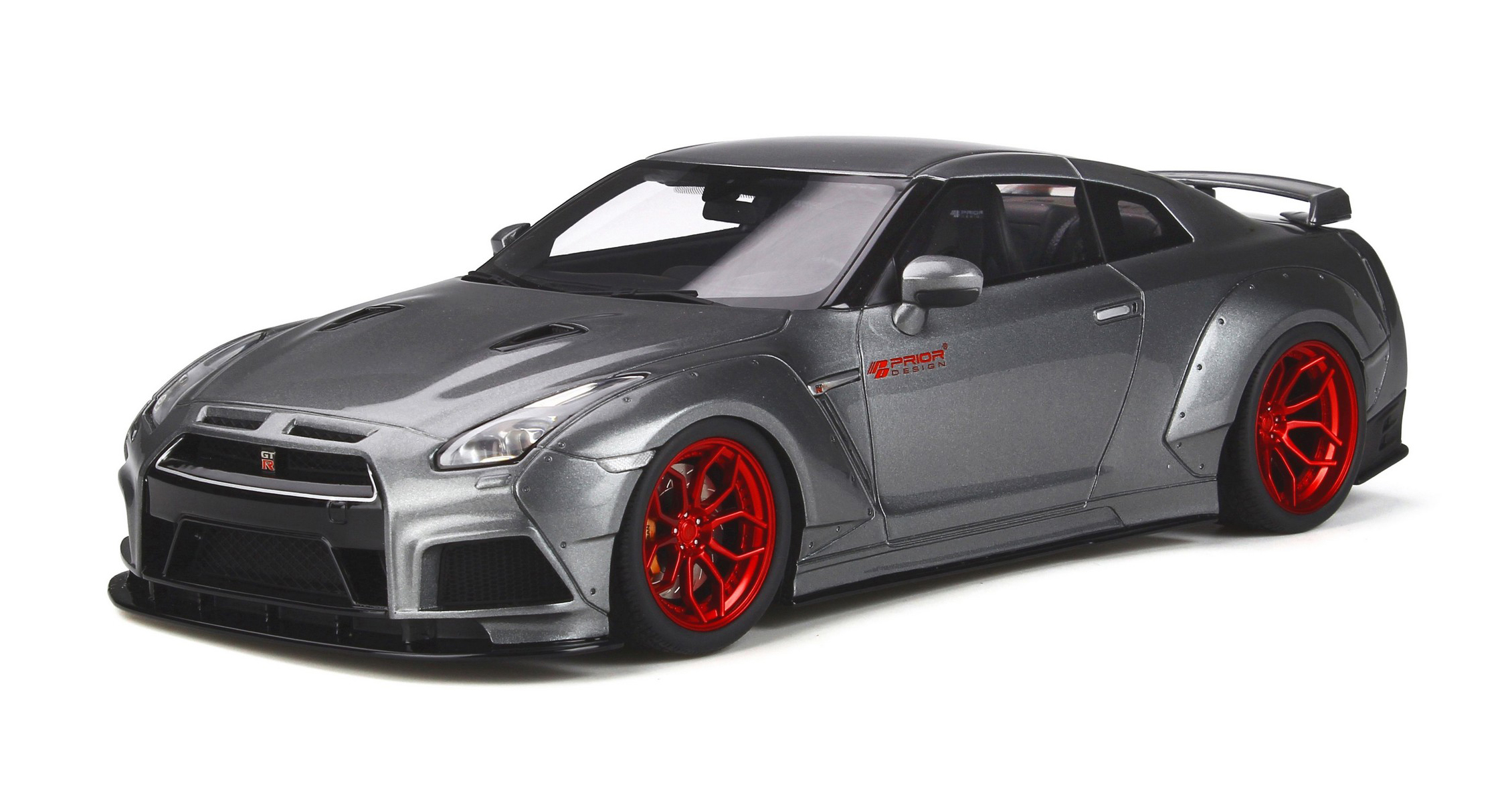 Nissan Gt-r R35 Metallic Gray With Red Wheels Modified By Prior Design Limited Edition To 500 Pieces Worldwide 1/18 Model Car By Gt Spirit