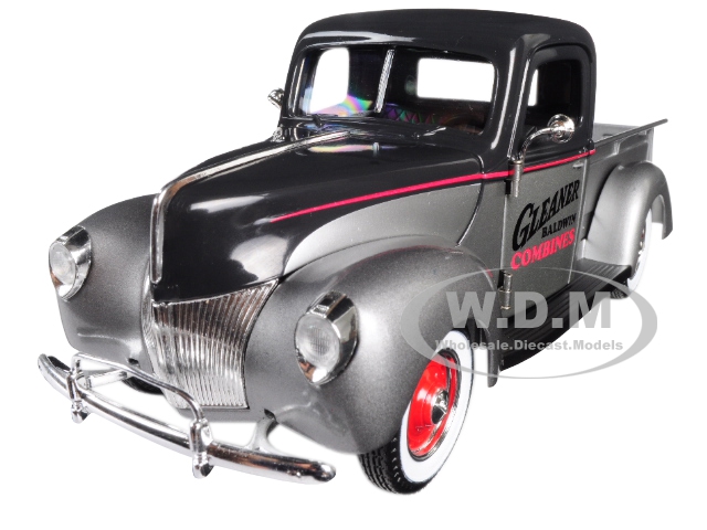 1940 Ford "gleaner" Pickup Truck Silver With Black Top 1/25 Diecast Model Car By Speccast