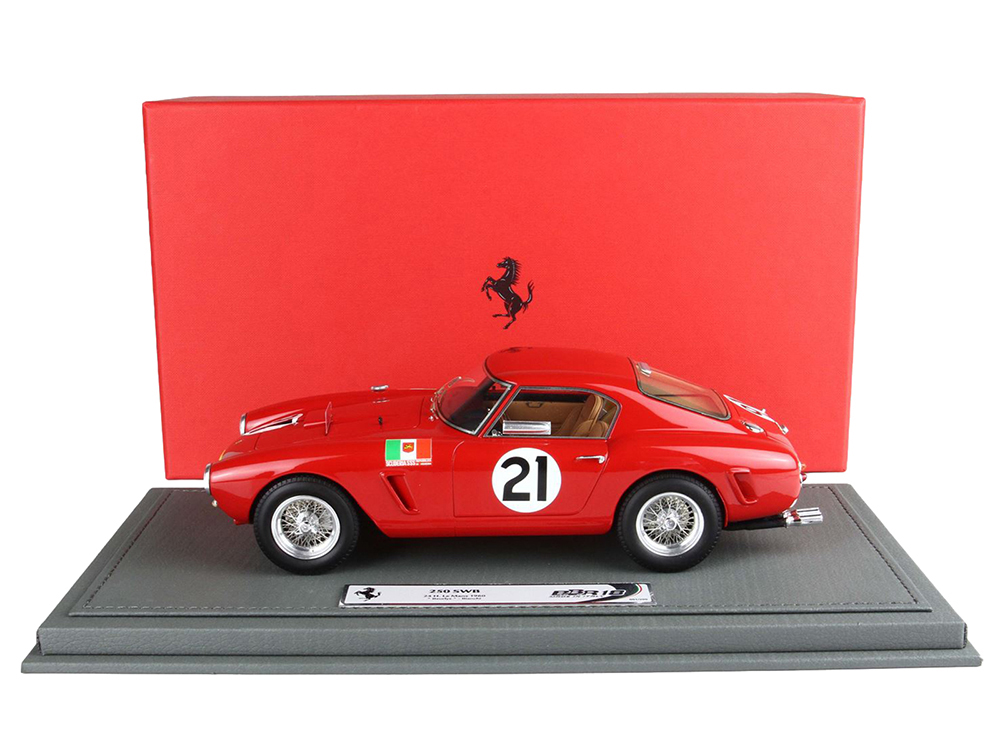 Ferrari 250 SWB #21 Beurlys (Jean Blaton) - Lucien Bianchi 24 Hours of Le Mans (1960) with DISPLAY CASE Limited Edition to 200 pieces Worldwide 1/18 Model Car by BBR