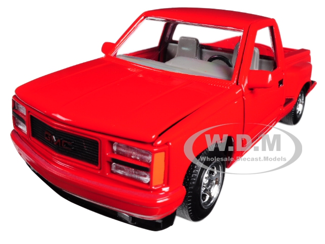 1992 GMC Sierra GT Red Pickup Truck 1/24 Diecast Model by Motormax