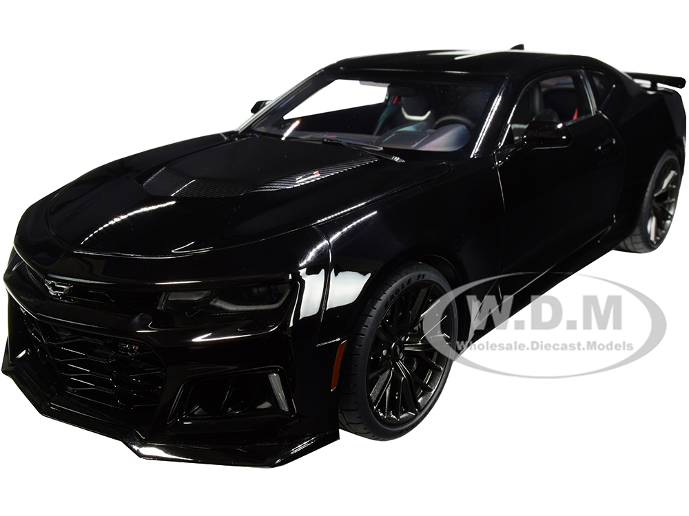 Chevrolet Camaro ZL1 Black 1/18 Model Car by Autoart