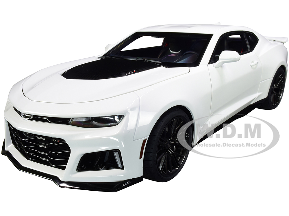 Chevrolet Camaro ZL1 Summit White 1/18 Model Car by Autoart