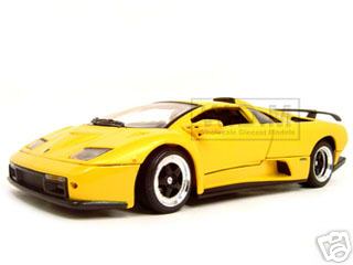 Lamborghini Diablo Gt Yellow 1/18 Diecast Model Car By Motormax
