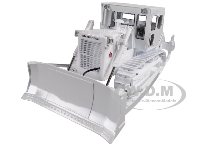 International Harvester TD-25 Dozer with Enclosed Cab and Ripper White 1/25 Diecast Model by First Gear