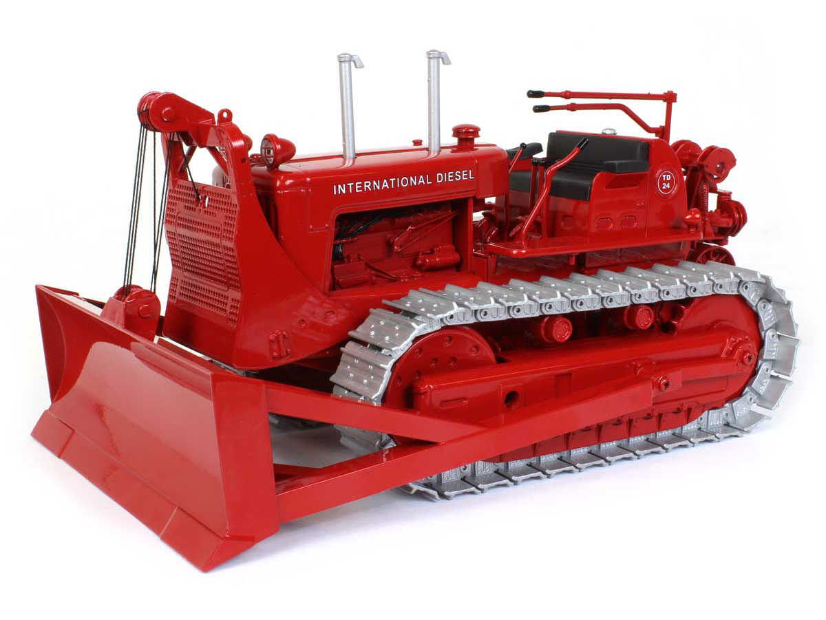 International Harvester Td-24 Crawler Diesel Tractor With Cable Blade "classic Series" 1/25 Diecast Model By Speccast