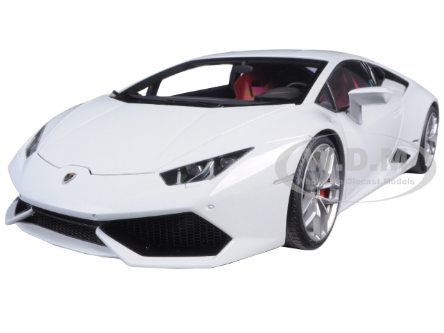Image of Lamborghini Huracan LP610-4 Bianco Icarus Metallic White 1/18 Model Car by Autoart