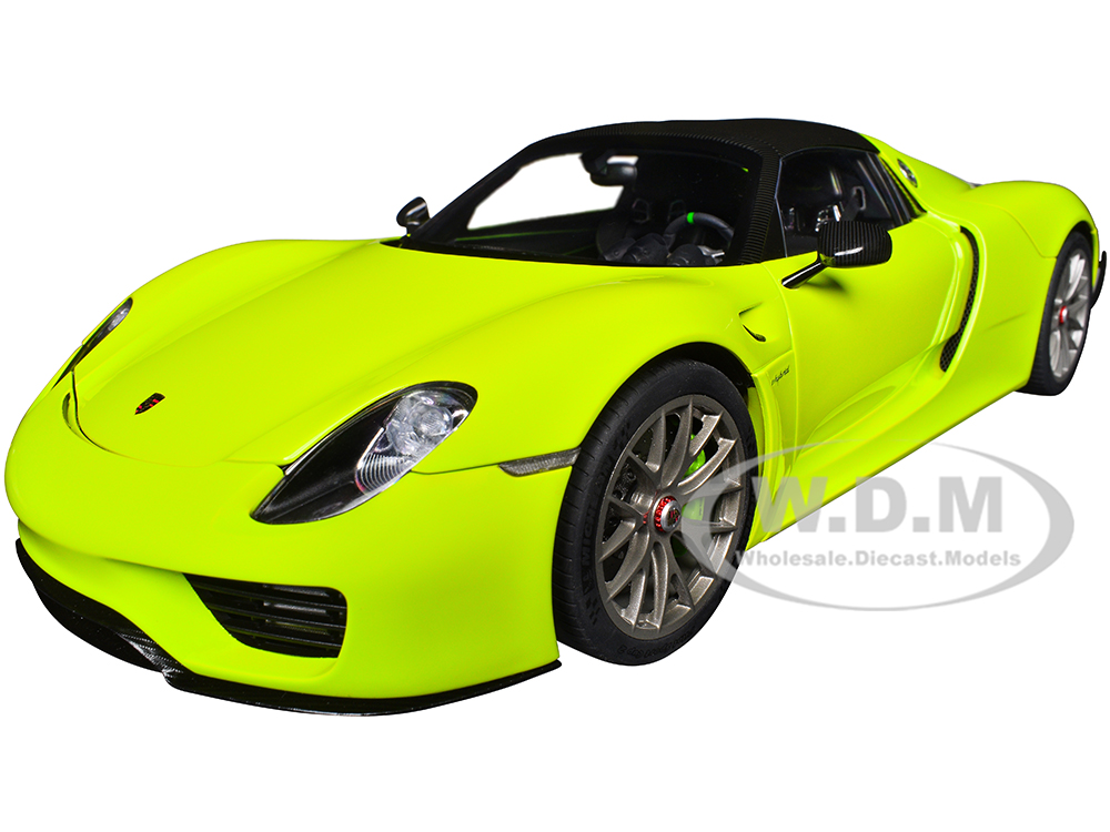 Porsche 918 Spyder Weissach Package Acid Green 1/18 Model Car by Autoart