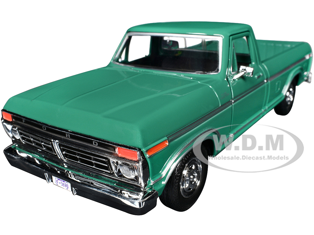 1977 Ford F-150 Custom Pickup Truck Green Timeless Legends Series 1/24 Diecast Model Car by Motormax