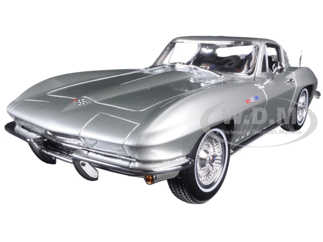 1965 Chevrolet Corvette Silver 1/18 Diecast Model Car By Maisto