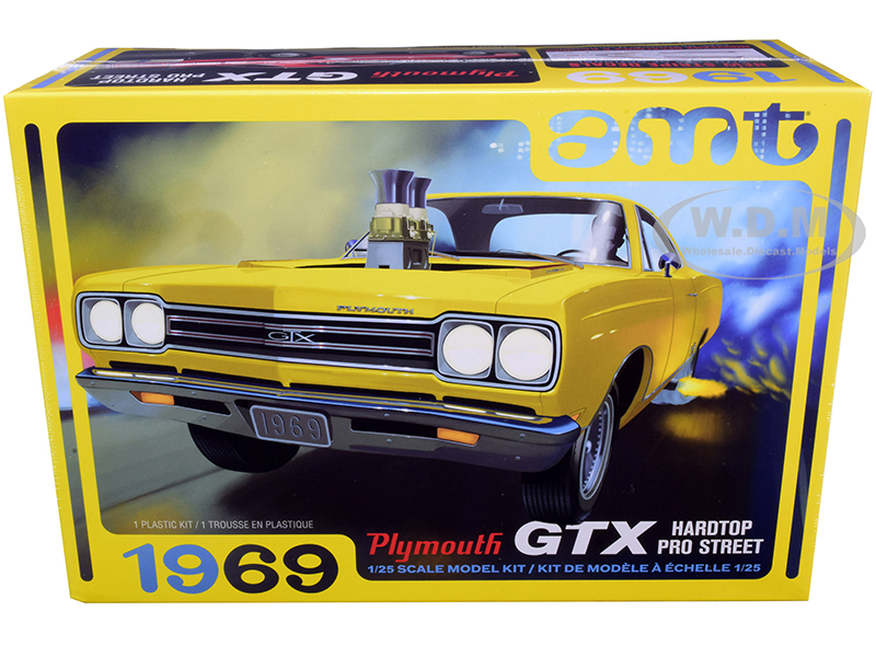 Skill 2 Model Kit 1969 Plymouth GTX Hardtop Pro Street 1/25 Scale Model by AMT