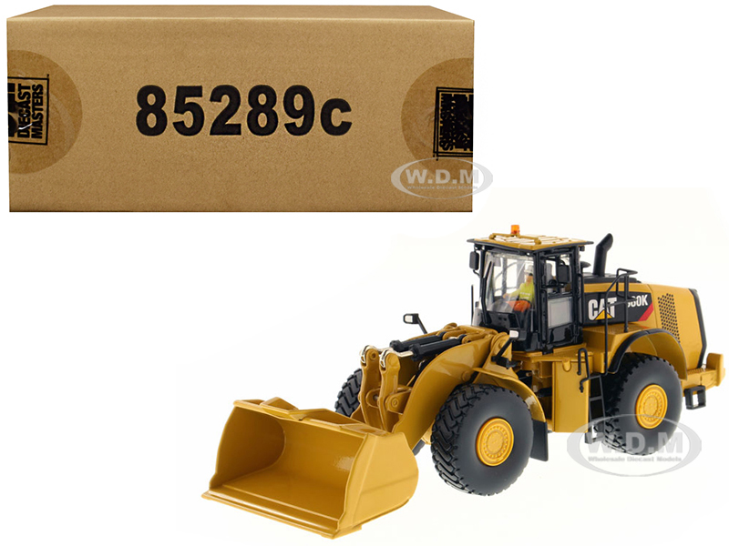 Cat Caterpillar 980k Wheel Loader Material Handling Configuration With Operator "core Classics Series" 1/50 Diecast Model By Diecast Masters