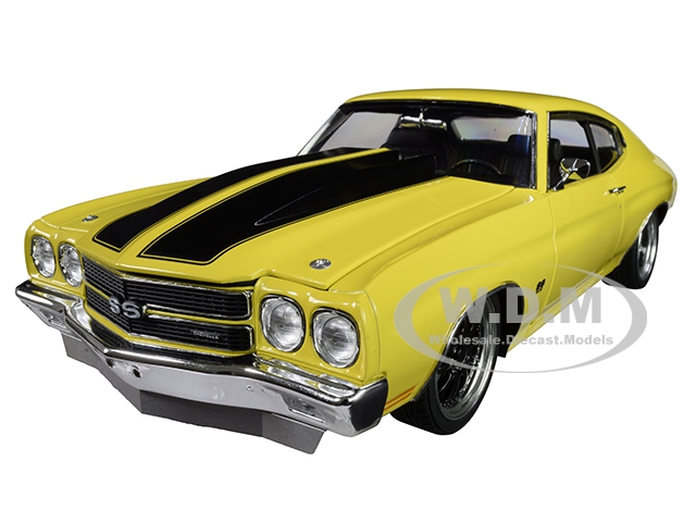 1970 Chevrolet Chevelle "street Fighter" Daytona Yellow With Black Stripes Limited Edition To 522 Pieces Worldwide 1/18 Diecast Model Car By Acme