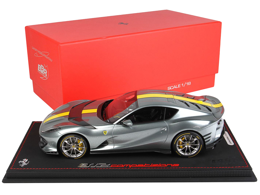 2021 Ferrari 812 Competizione Grigio Coburn Gray Metallic with Yellow Stripe with DISPLAY CASE Limited Edition to 600 pieces Worldwide 1/18 Model Car