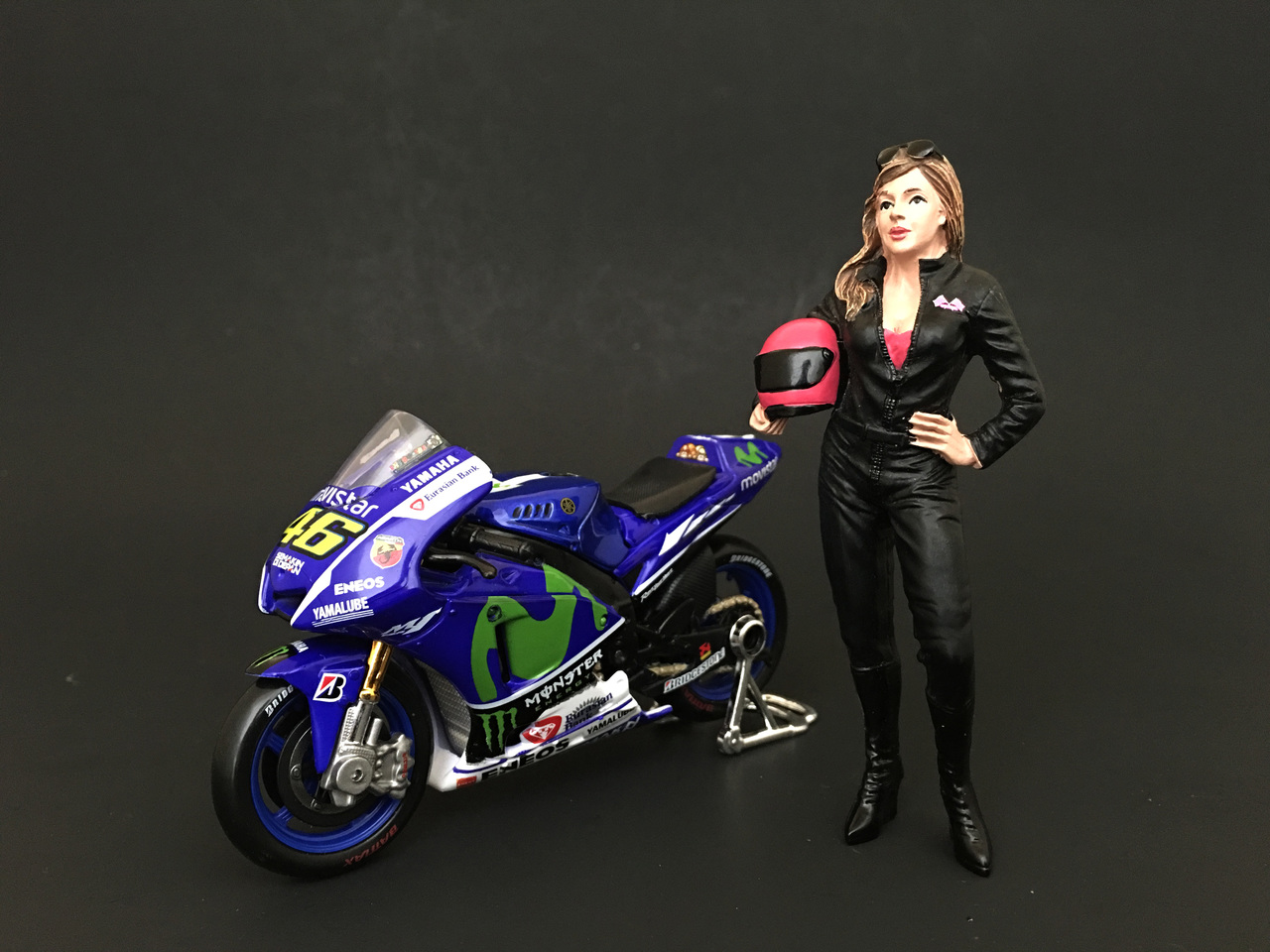 Image of Female Biker Figure For 124 Scale Models by American Diorama