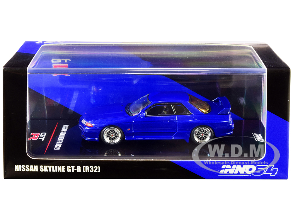 Nissan Skyline GT-R (R32) RHD (Right Hand Drive) Blue Metallic with Extra Wheels and Decals 1/64 Diecast Model Car by Inno Models