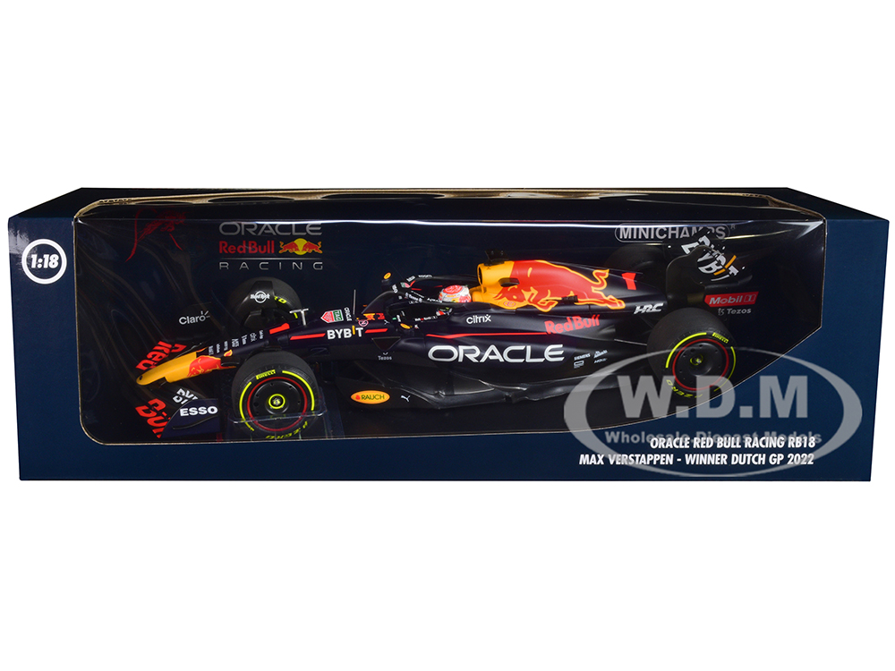 Red Bull Racing RB18 1 Max Verstappen 