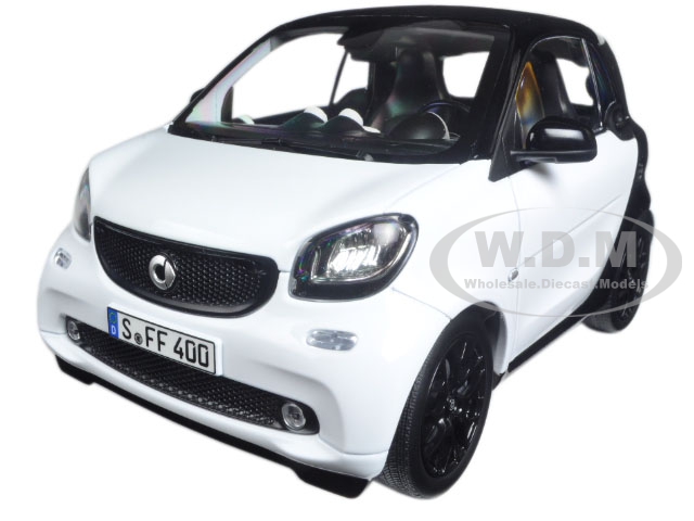 2015 Smart For Two Black And White 1/18 Diecast Model Car By Norev
