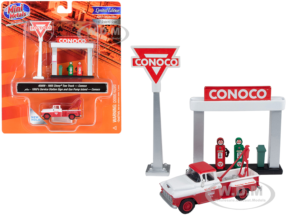 1955 Chevrolet Tow Truck White And Red With 1950s Service Station Sign And Gas Pump Island "conoco" 1/87 (ho) Scale Model By Classic Metal Works
