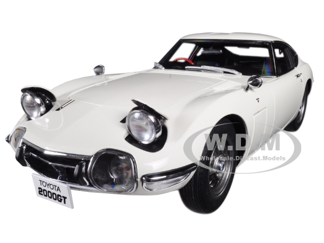 Image of Toyota 2000GT Coupe White 1/18 Model Car by Autoart