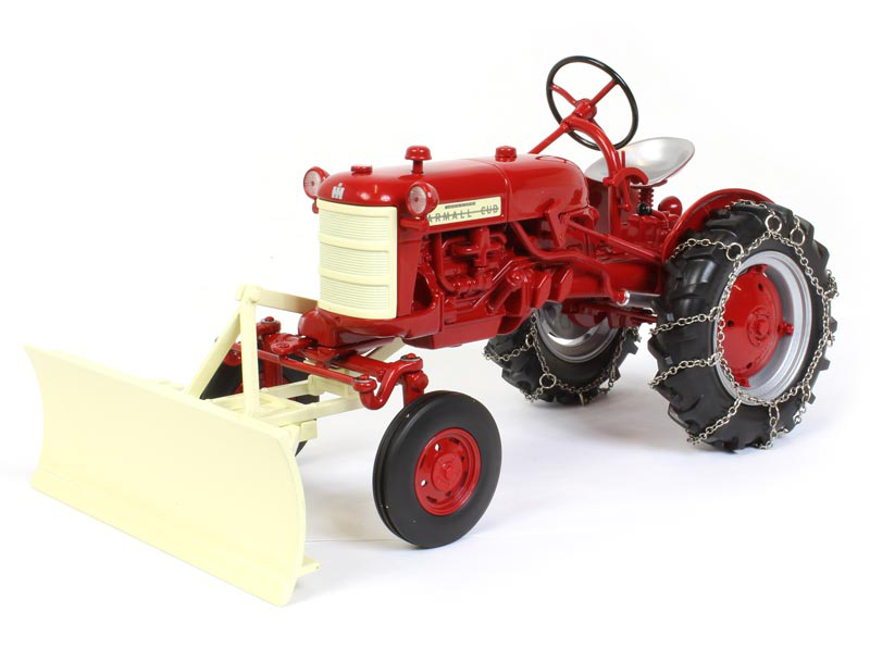 International Harvester Farmall Cub Tractor With Blade And Tire Chains "classic Series" 1/16 Diecast Model By Speccast